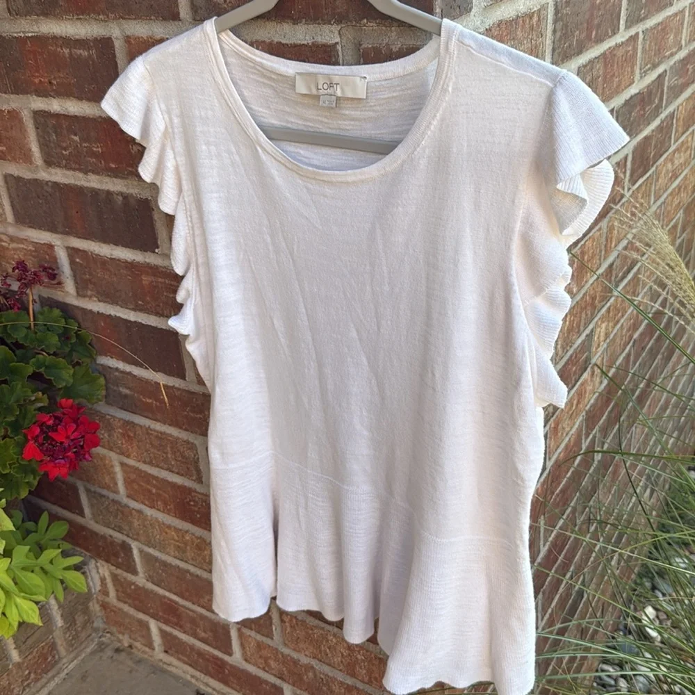 LOFT Ladies XL Cream Ruffle Short Sleeve Tee